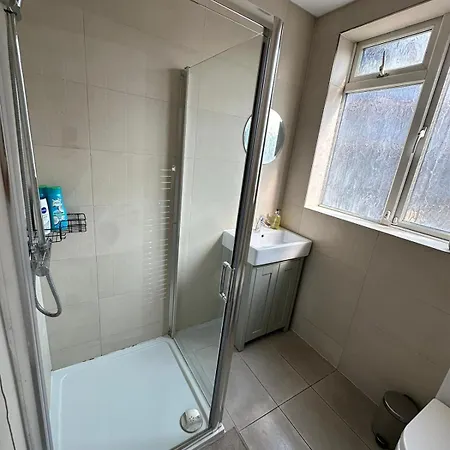 Central & Cozy 3Br Apt - High Chair - Free Parking London Exterior photo