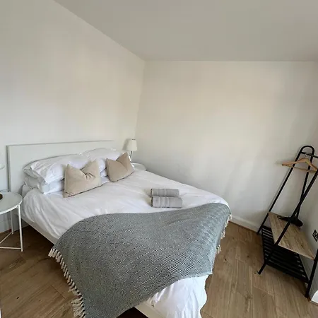 Central & Cozy 3Br Apt - High Chair - Free Parking London Exterior photo